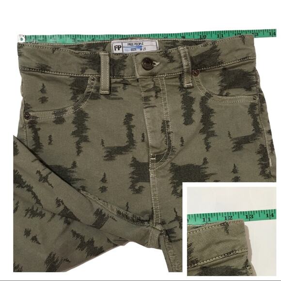 Free People Long & Lean High Waist Denim Camo Leggings - 25 - Picture 4 of 12